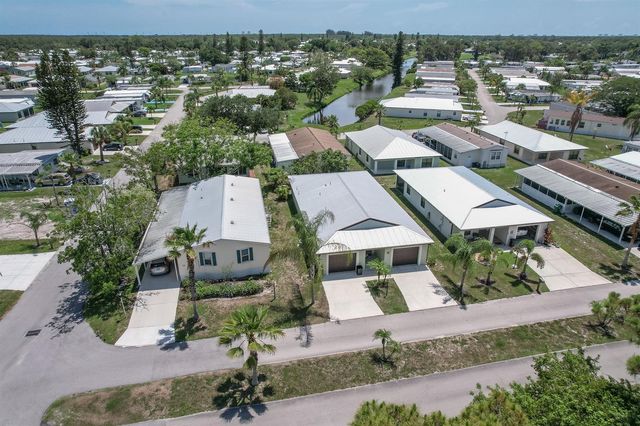 29 Mediterranean Boulevard W, Port St. Lucie, FL 34952