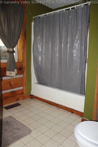 6241 Wood School Road, Gallipolis Ferry, WV 25515