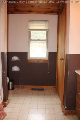 6241 Wood School Road, Gallipolis Ferry, WV 25515