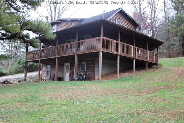 6241 Wood School Road, Gallipolis Ferry, WV 25515