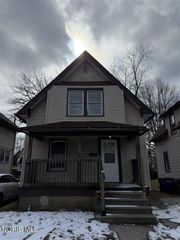 2019 South Avenue, Toledo, OH 43609