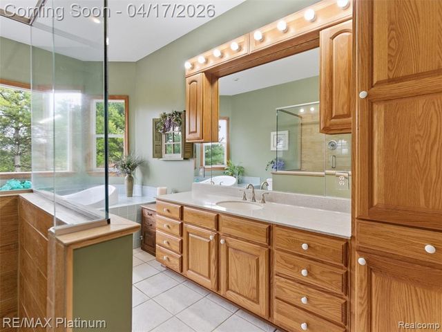 13250 Seymour Road, Gaines, MI 48436