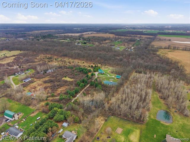 13250 Seymour Road, Gaines, MI 48436