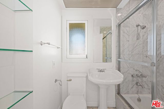 500 Smithwood Drive, Beverly Hills, CA 90212