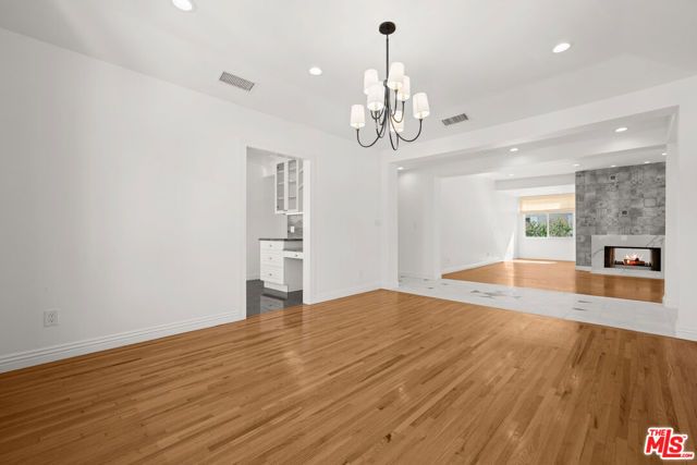 500 Smithwood Drive, Beverly Hills, CA 90212