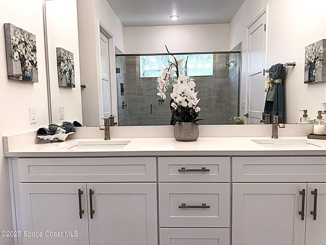 1055 Dolores Road NE, Palm Bay, FL 32907