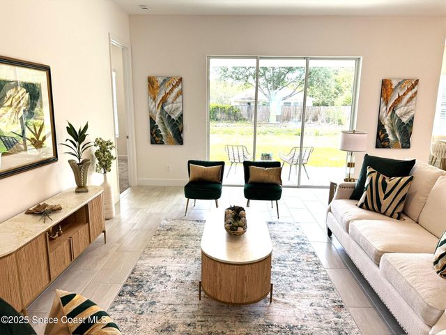 1055 Dolores Road NE, Palm Bay, FL 32907