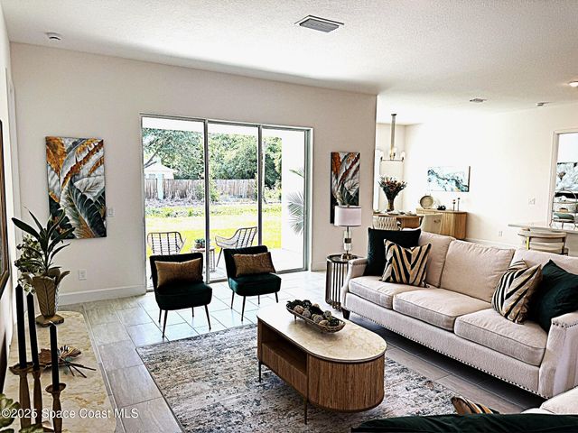1055 Dolores Road NE, Palm Bay, FL 32907