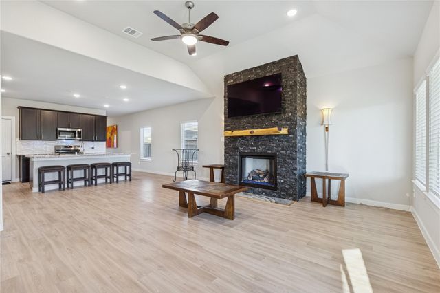 201 Crystal Bay Lane, Willis, TX 77378