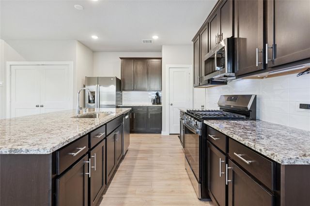 201 Crystal Bay Lane, Willis, TX 77378