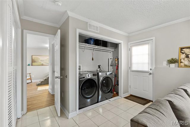 712 Oak Hollow Court, O'fallon, IL 62269