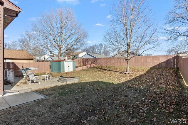 712 Oak Hollow Court, O'fallon, IL 62269