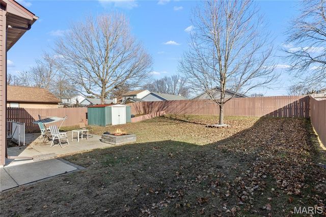 712 Oak Hollow Court, O'fallon, IL 62269