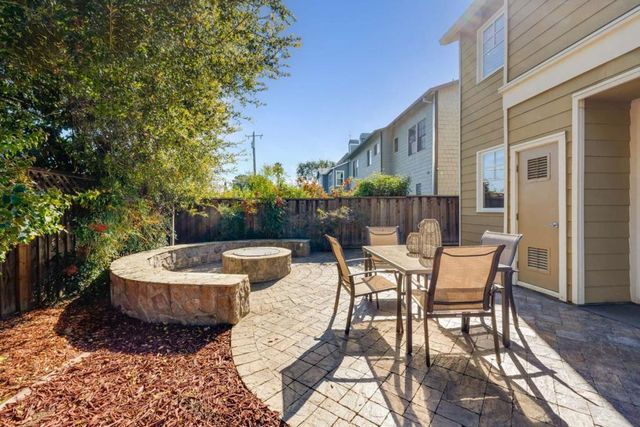 219 Beethoven Lane, Los Gatos, CA 95032