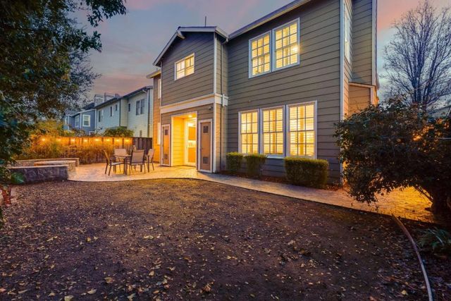 219 Beethoven Lane, Los Gatos, CA 95032