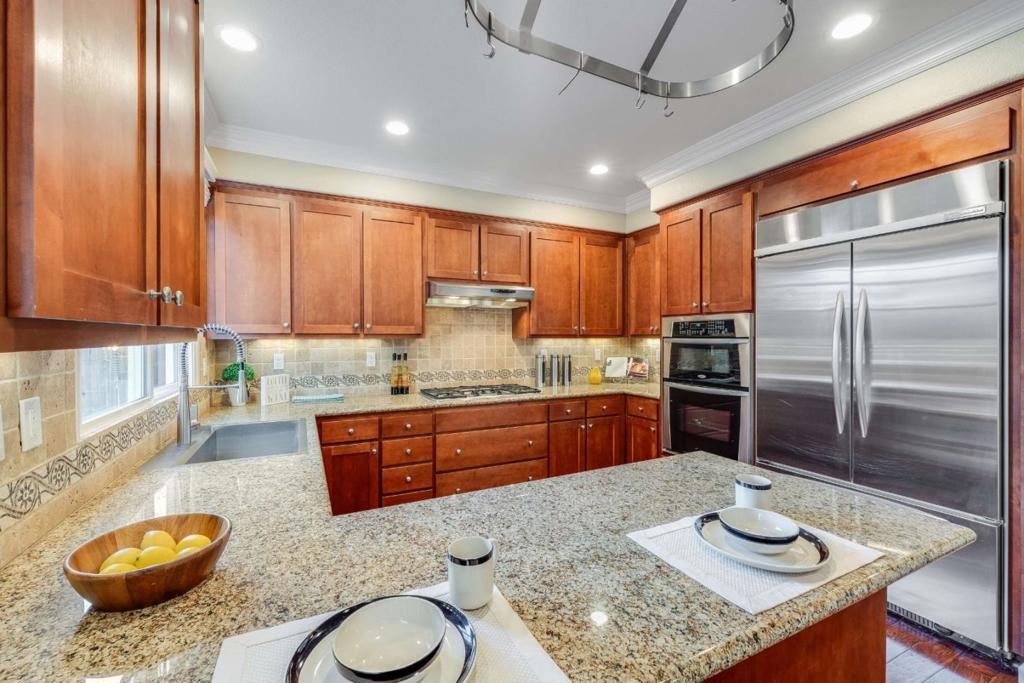 Image 16 of property listing at 219 Beethoven Lane, Los Gatos, CA 95032