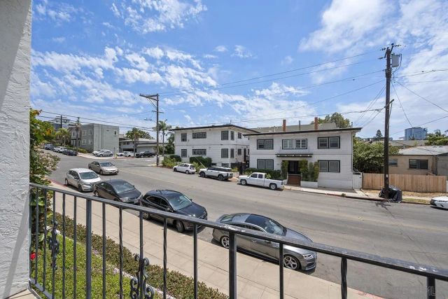 2108 3rd Ave 2, San Diego, CA 92101