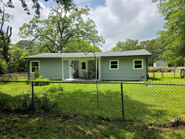 1548 N FM 782, Henderson, TX 75652