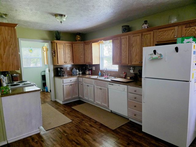 1548 N FM 782, Henderson, TX 75652