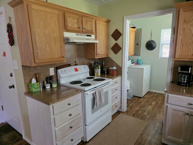 1548 N FM 782, Henderson, TX 75652