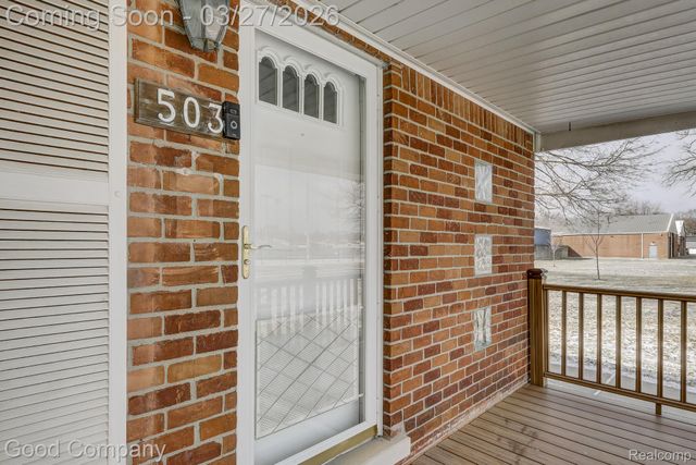 503 W Elmwood Avenue, Clawson, MI 48017