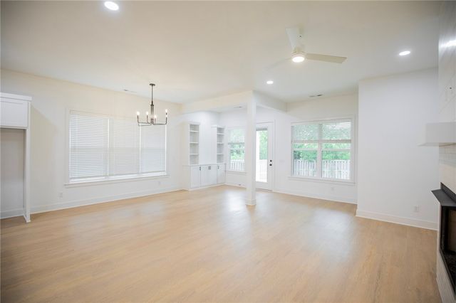 3704 SW Sunbeam Avenue, Bentonville, AR 72713