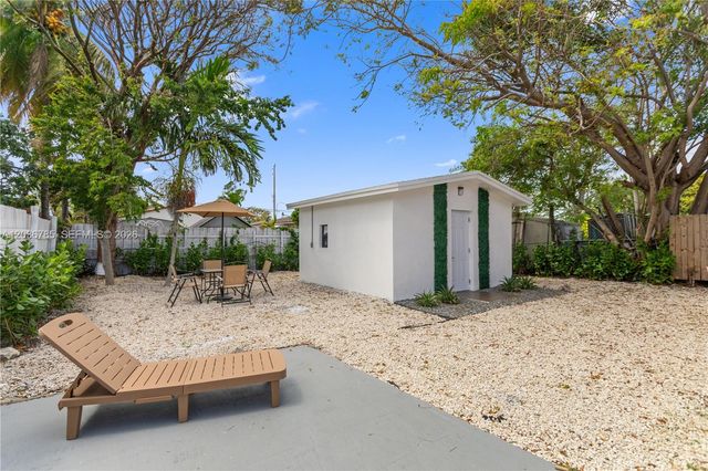 3016 NW 22nd Court 3020, Miami, FL 33142