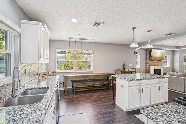 327 S LAKEVIEW AVENUE, Winter Garden, FL 34787