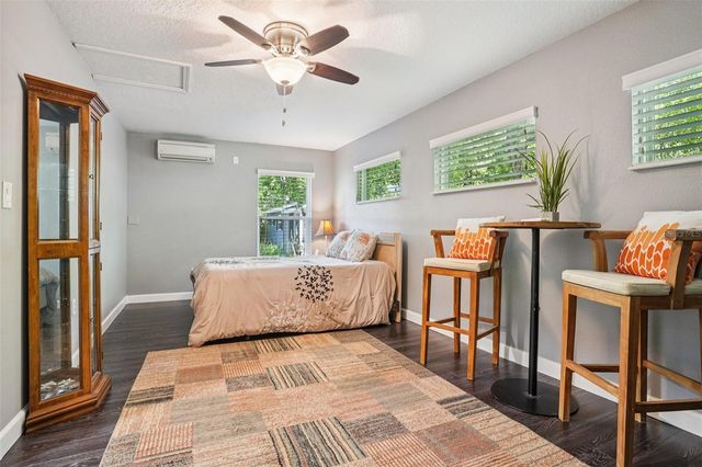 327 S LAKEVIEW AVENUE, Winter Garden, FL 34787