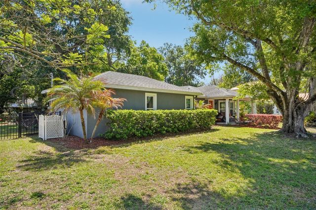 327 S LAKEVIEW AVENUE, Winter Garden, FL 34787