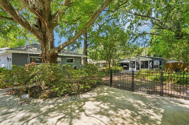 327 S LAKEVIEW AVENUE, Winter Garden, FL 34787