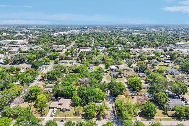 327 S LAKEVIEW AVENUE, Winter Garden, FL 34787