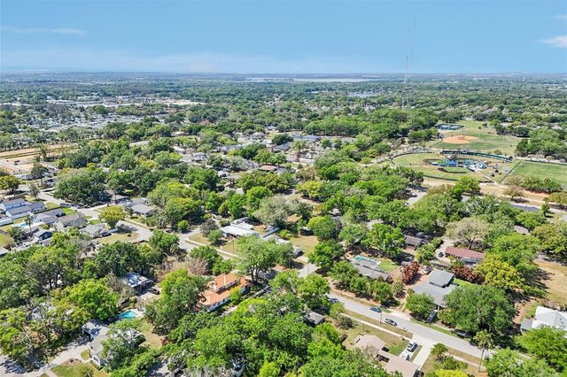 327 S LAKEVIEW AVENUE, Winter Garden, FL 34787