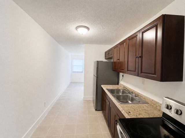 715 NW 15TH Terrace 1-3, Fort Lauderdale, FL 33311