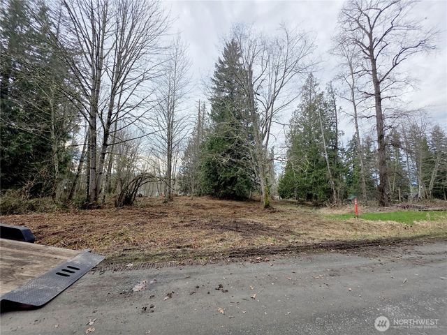 33722 Thomas Road E, Eatonville, WA 98328