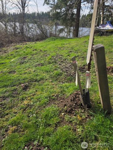 33722 Thomas Road E, Eatonville, WA 98328