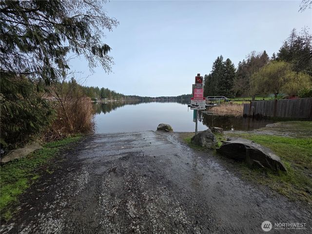 33722 Thomas Road E, Eatonville, WA 98328