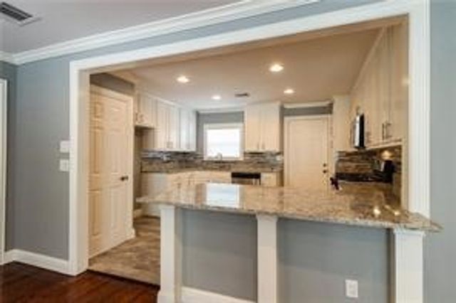 3857 Gaspar Drive, Dallas, TX 75220