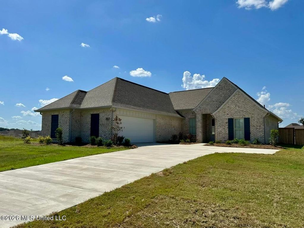 707 Kathleen Drive, Canton, MS 39046