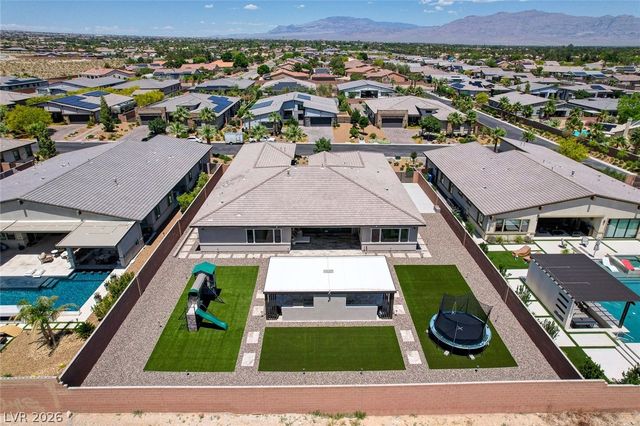 8477 Wolf Mountain Court, Las Vegas, NV 89129