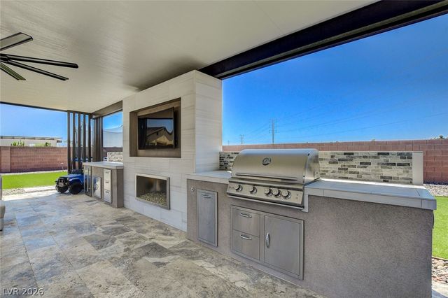8477 Wolf Mountain Court, Las Vegas, NV 89129