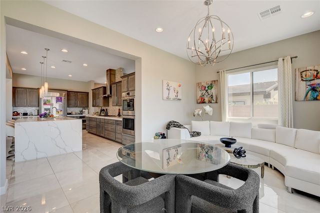 8477 Wolf Mountain Court, Las Vegas, NV 89129