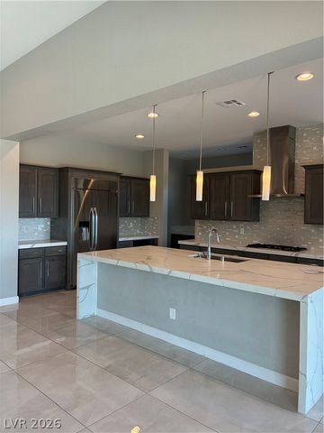 8477 Wolf Mountain Court, Las Vegas, NV 89129