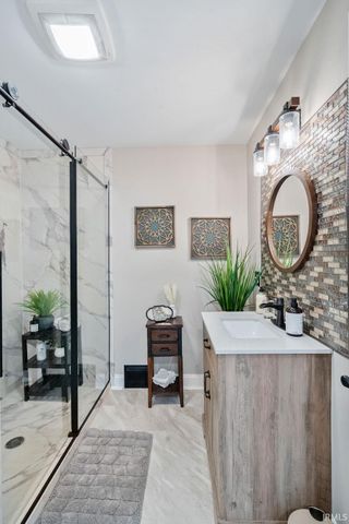 1373 E 550 N, Kokomo, IN 46901