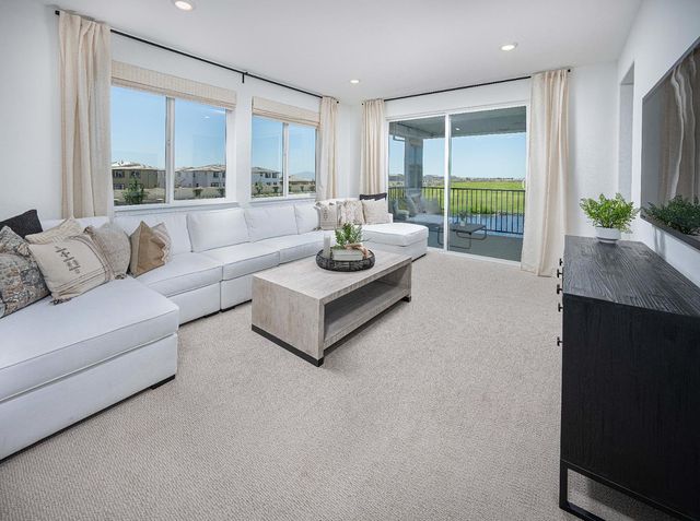 10305 Ultar Dr, Stockton, CA 95219