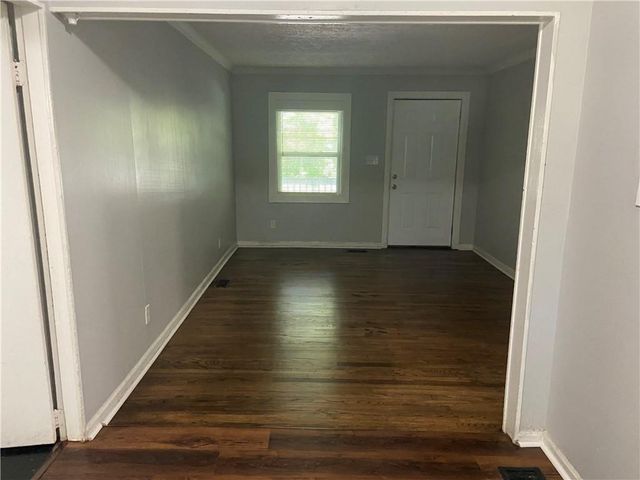 3066 Waters Road SW, Atlanta, GA 30354