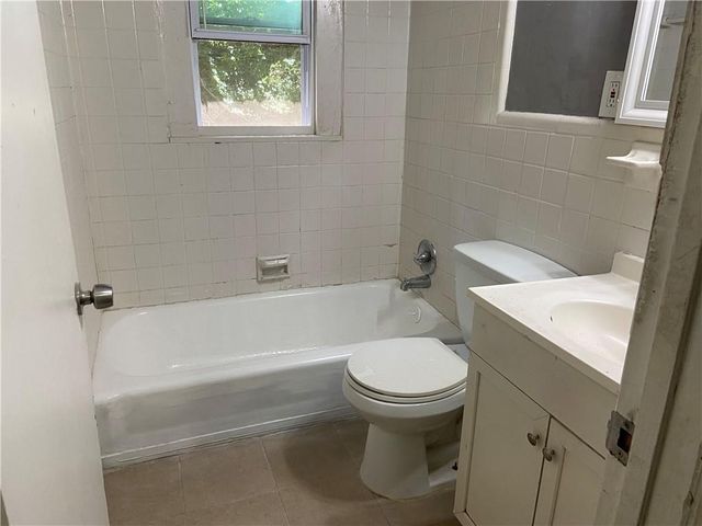 3066 Waters Road SW, Atlanta, GA 30354