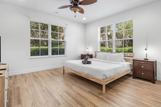 3770 County Line Road B5, Tequesta, FL 33469