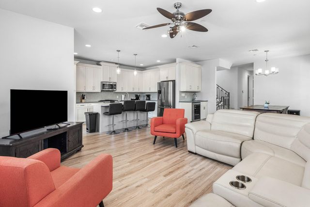 3770 County Line Road B5, Tequesta, FL 33469