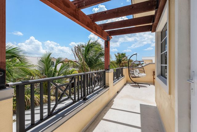 3770 County Line Road B5, Tequesta, FL 33469